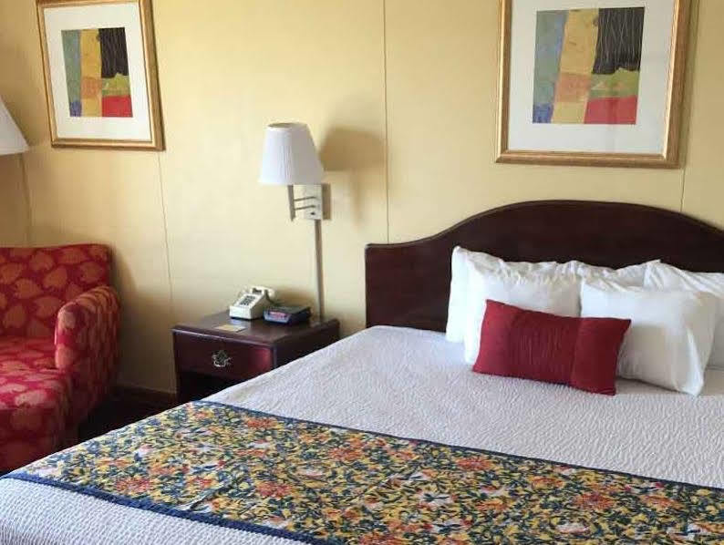 Astoria Hotel Danville West Dış mekan fotoğraf